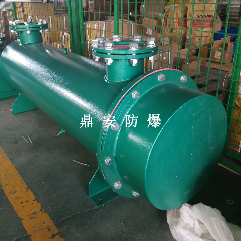 水循環(huán)式中央空調輔助電加熱器